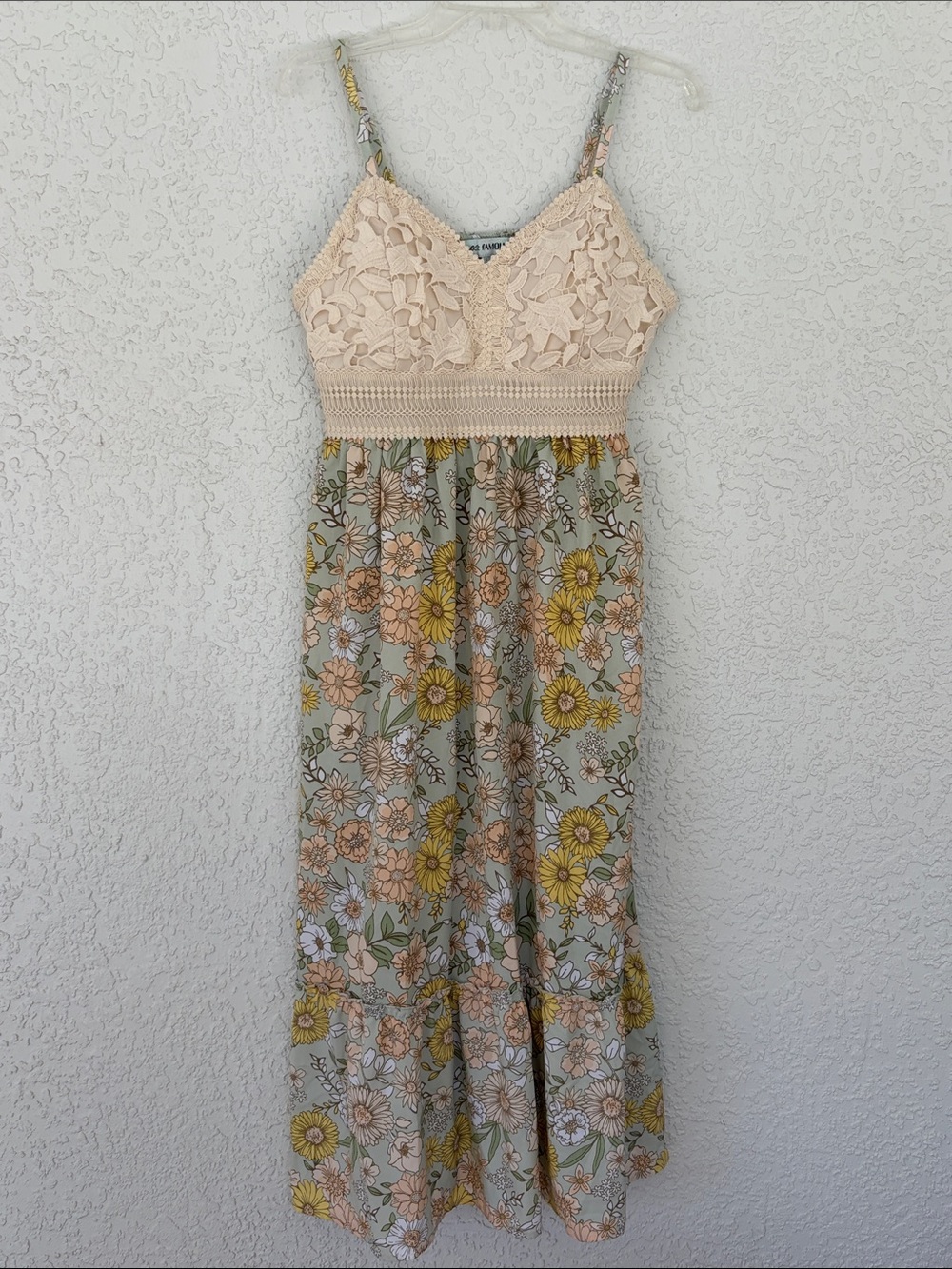 Almost Famous Cream Lace-Trim Floral maxi dress with Sage Accents size L